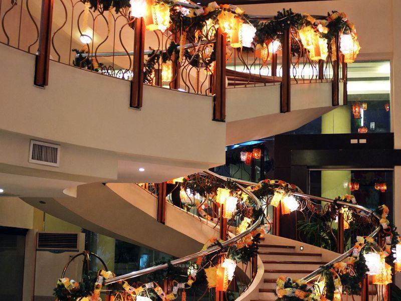 พินนาเคิล โฮเต็ล แอนด์ สวีทส์ Hotel Davao ภายนอก รูปภาพ